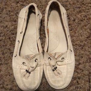 Toms boats flats beige 6.5